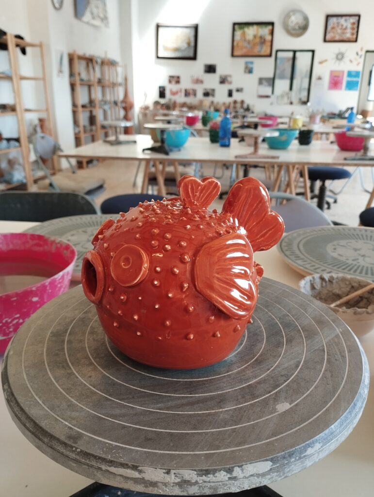 Decoración y esmaltado de piezas cerámicas